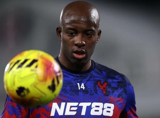 半岛体育-罗马诺：马特塔告知水晶宫无意去沙特，只想留在英超或去意甲