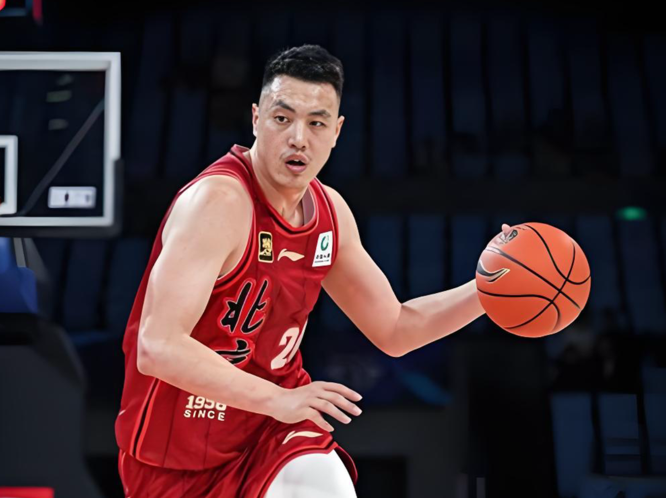 半岛体育-输给上海19分！揪出3大“废柴”，坑惨了北京队